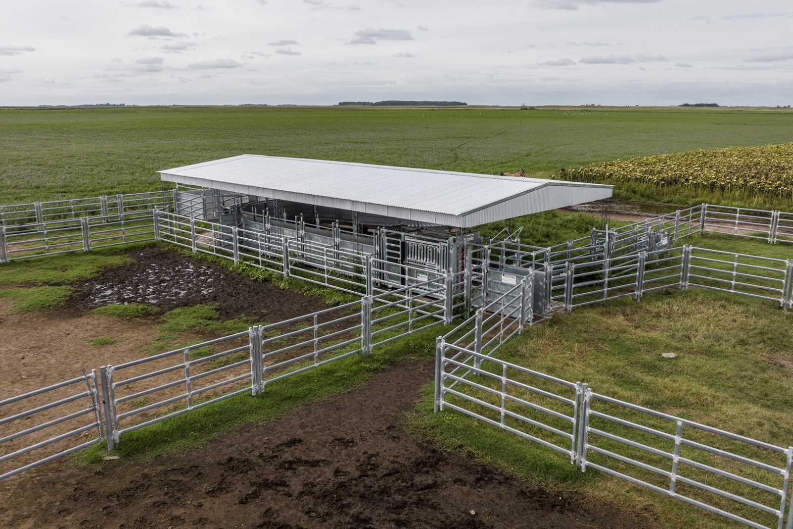 Instalación Farmquip para Agroganadera Los Medanos